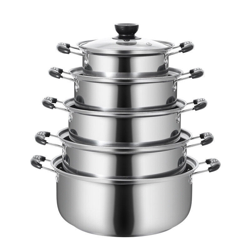 Lot de 5 casseroles en acier inoxydable, compatibles induction, idéales pour la cuisine quotidienne.