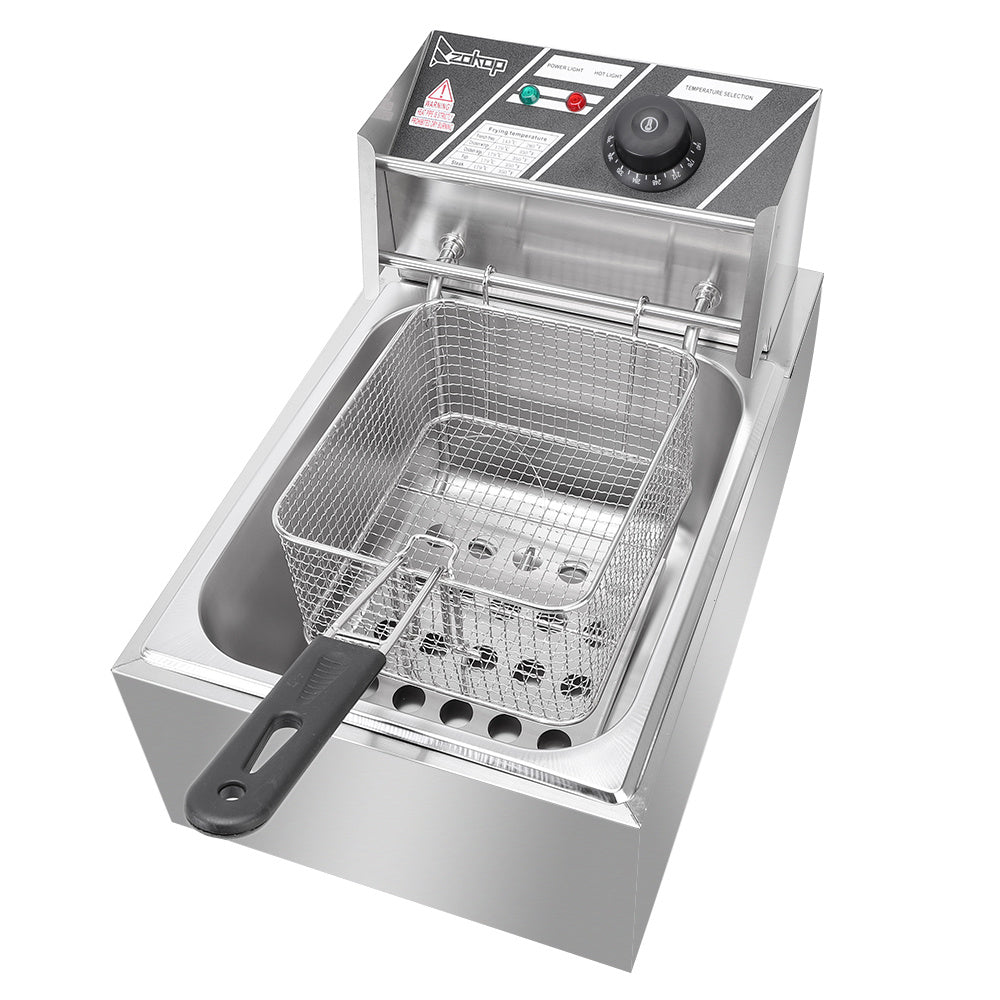 Friteuse électrique en acier inoxydable argenté, cuve simple.