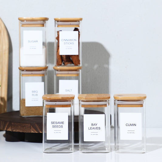 Lot de 24 pots carrés en verre 240 ml pour épices, sel, poivre ou condiments, avec bouchons pratiques.